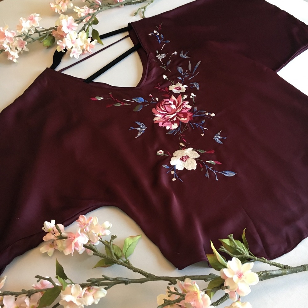 White House Black Market Embroidered Kimono Blouse